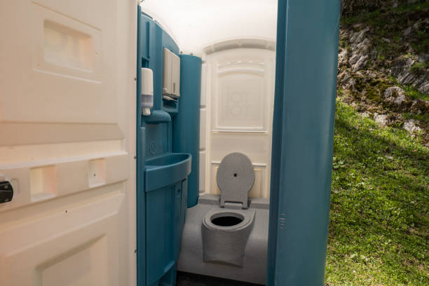 Best Portable bathroom rental  in Elk Plain, WA
