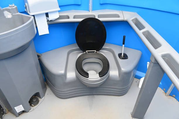 Best Emergency porta potty rental  in Elk Plain, WA